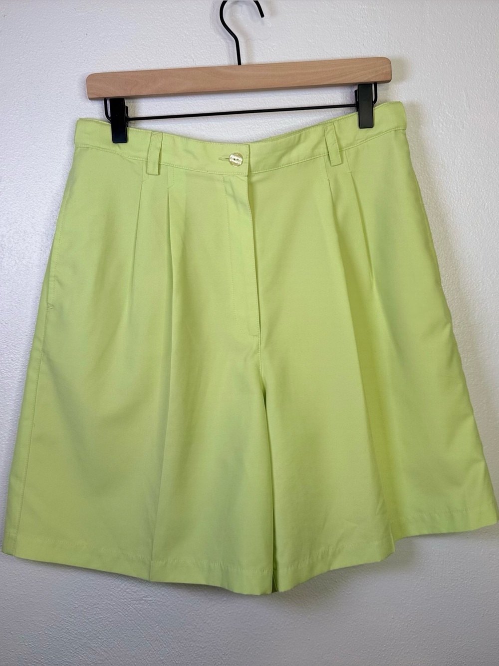 Liz Golf by Liz Claiborne Vintage Pleated Women's Neon 90s Golf Shorts Size 12